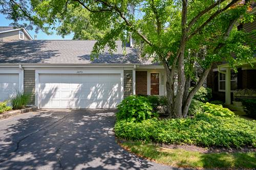 1075 Creekside, Wheaton, IL 60189
