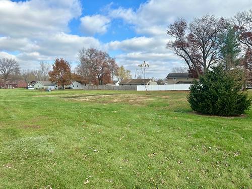 226 S Hossack, Seneca, IL 61360