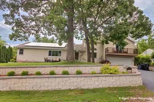 702 W Broadway, Mchenry, IL 60051