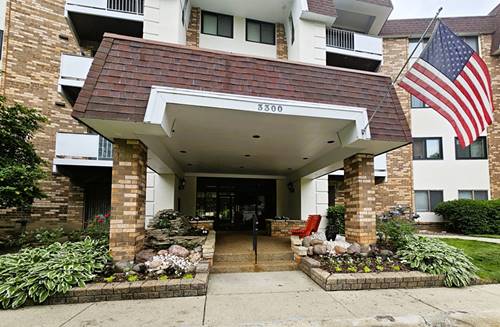 3300 N Carriageway Unit 307, Arlington Heights, IL 60004