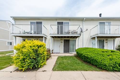 454 Meadow Green, Round Lake Beach, IL 60073