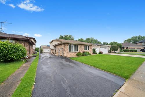 7542 Mason, Burbank, IL 60459