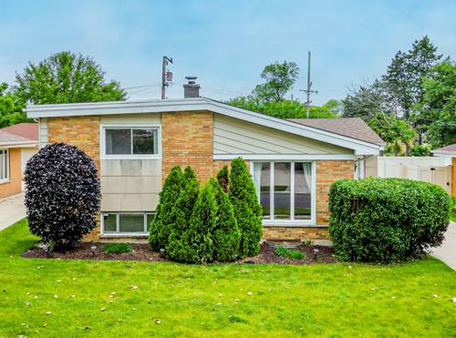 10910 Robinhood, Westchester, IL 60154