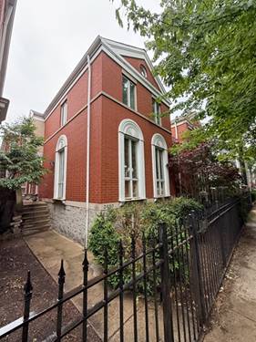 2450 N Janssen, Chicago, IL 60614