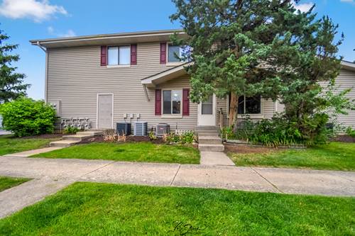 29W572 Winchester Unit 3, Warrenville, IL 60555