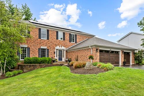 661 Regal, Algonquin, IL 60102