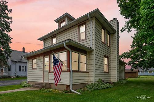 92 Maple, Sugar Grove, IL 60554