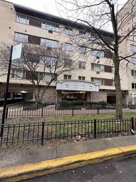 426 W Barry Unit 211, Chicago, IL 60657