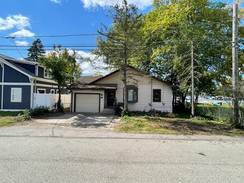 709 Lake Shore, Wauconda, IL 60084