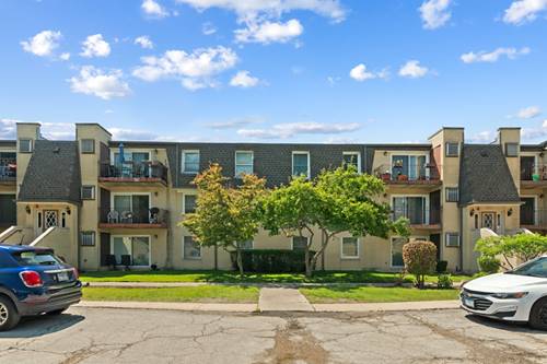808 N River Unit 2A, Mount Prospect, IL 60056
