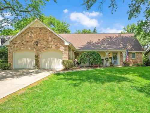 262 Sheffield, Glen Ellyn, IL 60137