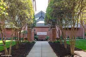 27 E Hattendorf Unit 513, Roselle, IL 60172