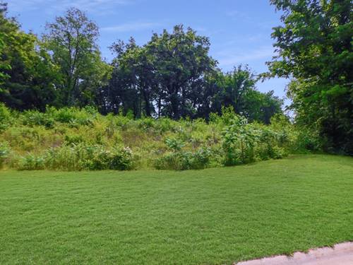 13071 Promontory, Roscoe, IL 61073
