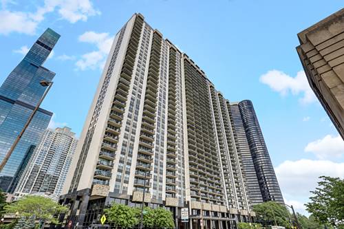 400 E Randolph Unit 1412, Chicago, IL 60601