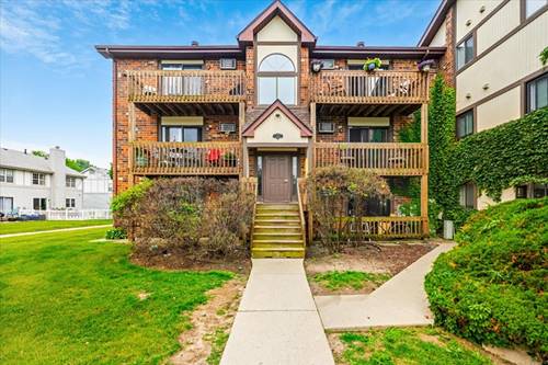 413 Berkshire Unit 22, Crystal Lake, IL 60014