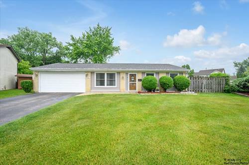 8246 N Applewood, Hanover Park, IL 60133
