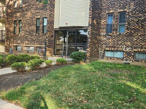 2149 Country Club Unit 16, Woodridge, IL 60517