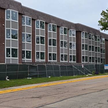 200 Thames Unit 3M, Park Ridge, IL 60068