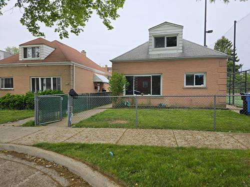 2130 W Highland, Chicago, IL 60659