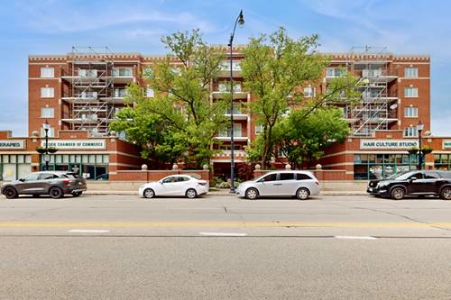 5000 Oakton Unit 602, Skokie, IL 60077