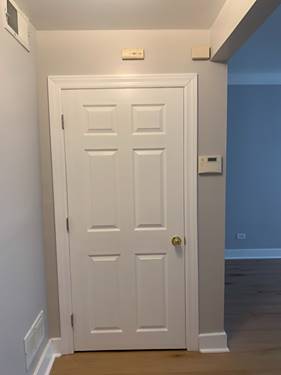 3302-3304 W Fulton Unit 302, Chicago, IL 60624