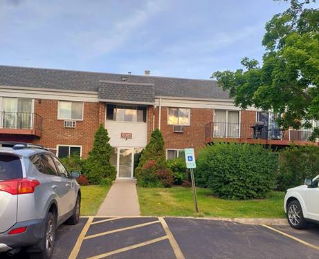 10385 Dearlove Unit 1E, Glenview, IL 60025
