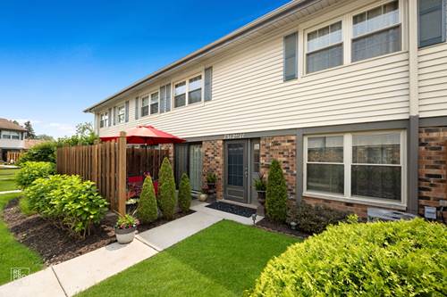 7312 Winthrop Unit 11, Downers Grove, IL 60516