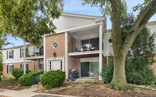 985 Golf Course Unit 8, Crystal Lake, IL 60014
