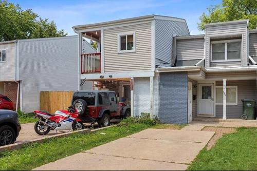 2049 Berkshire Unit D, Carpentersville, IL 60110