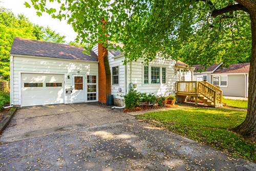 325 Douglas, Oswego, IL 60543