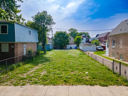 7112 S University, Chicago, IL 60619