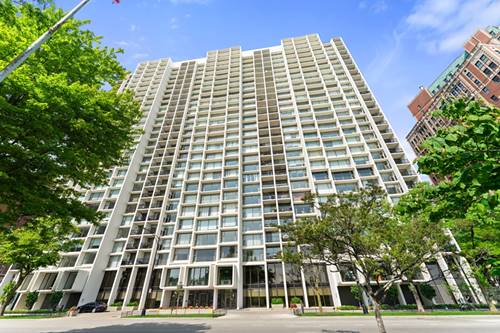 3200 N Lake Shore Unit 302, Chicago, IL 60657