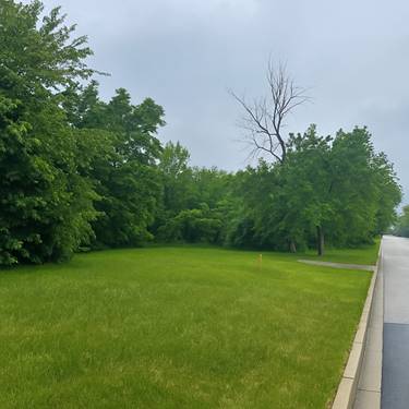 9601 W 57th, Countryside, IL 60525