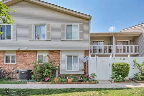 5E Fernwood, Bolingbrook, IL 60440
