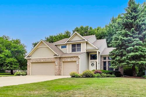 705 Wood Creek, Antioch, IL 60002