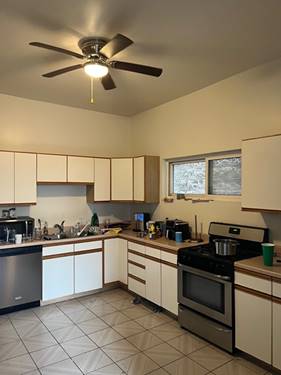 3242 N Sheffield Unit 2, Chicago, IL 60657