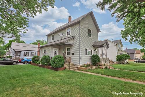 150 1st, Woodstock, IL 60098