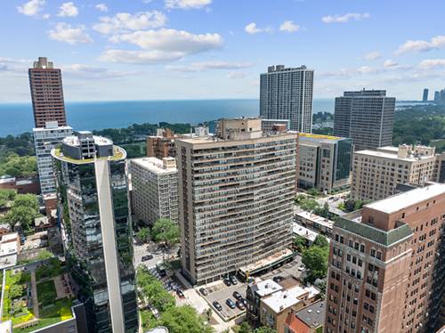 2930 N Sheridan Unit 908, Chicago, IL 60657