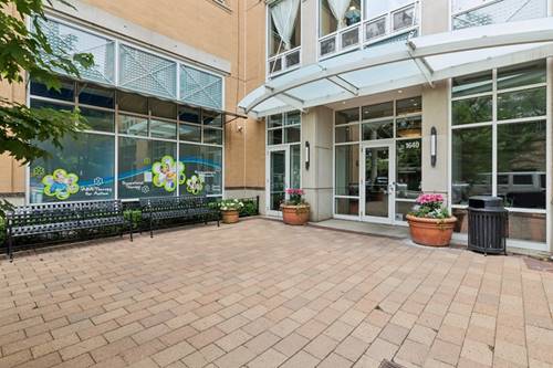 1640 Maple Unit 1202, Evanston, IL 60201