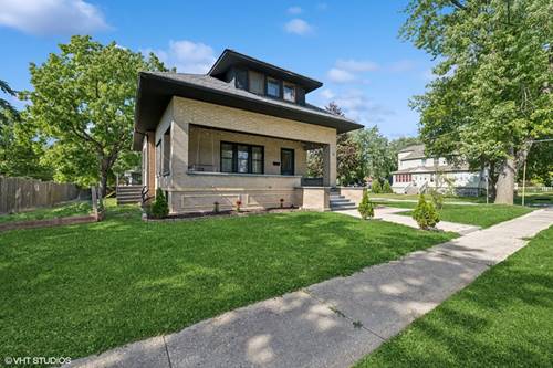 306 E Diggins, Harvard, IL 60033