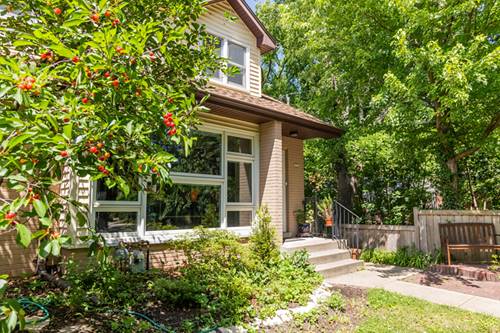 1611 Cleveland, Evanston, IL 60202