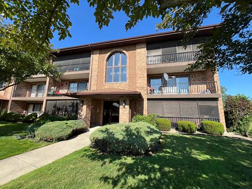 11111 Heritage Unit 2A, Palos Hills, IL 60465