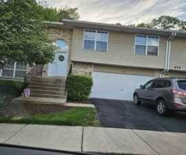 955 Elderberry Unit 103, Naperville, IL 60563