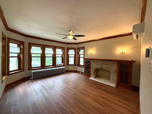 1919 W Waveland Unit 1, Chicago, IL 60613