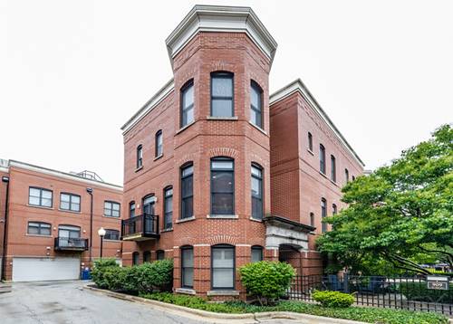 909 W Village, Chicago, IL 60608