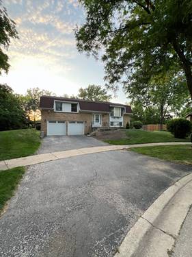 446 Alcester, Bolingbrook, IL 60440