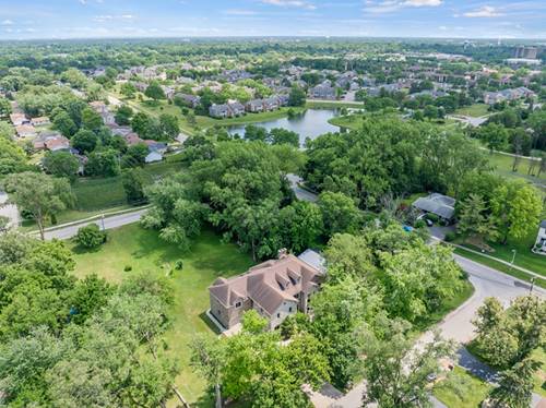 5828 Clarendon Hills, Willowbrook, IL 60527