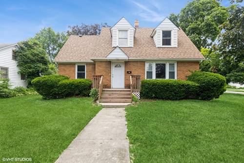 902 Bunker, Woodstock, IL 60098