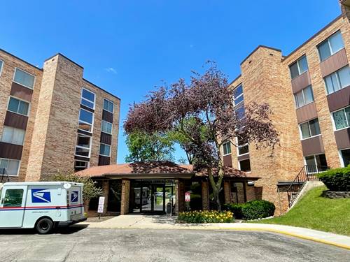 500 W Huntington Commons Unit 454, Mount Prospect, IL 60056
