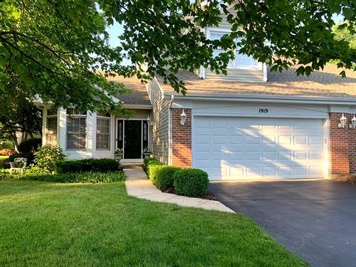 1919 Waverly, St. Charles, IL 60174